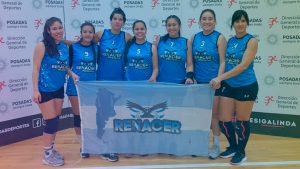 Equipo femenino de Vóley del Partido Renacer en el Torneo organizado por el área de deportes de la provincia de Misiones